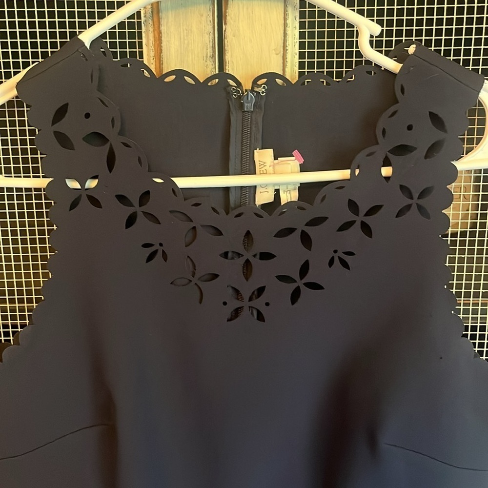J. Crew Women’s Navy Laser-Cut Floral Scalloped Sheath Office Old Money Dress - Picture 4 of 10
